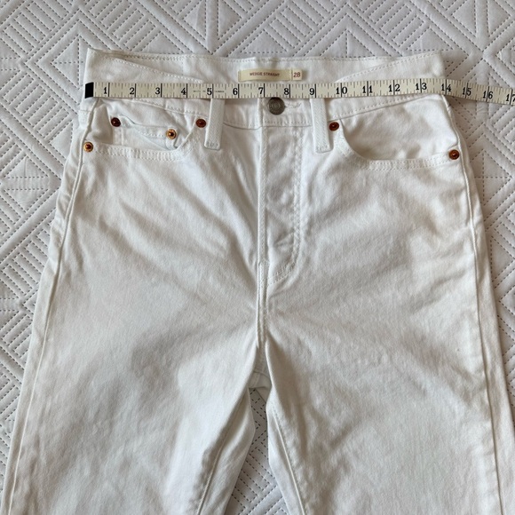 Levi's® Premium Wedgie Straight Fit Jeans Size 27 White - Picture 9 of 13